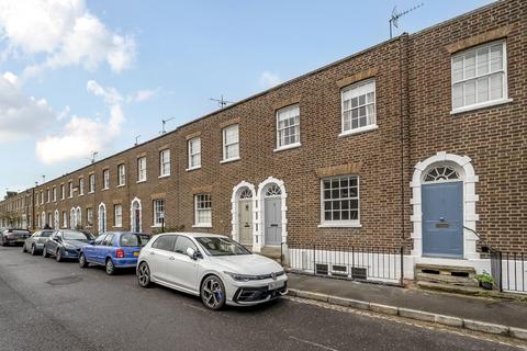 2 bedroom terraced house for sale - Grove Road, Windsor, SL4