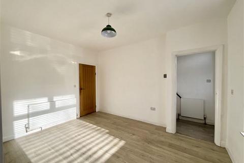 3 bedroom end of terrace house for sale, Willow Drive, Sheffield, S9 4AS