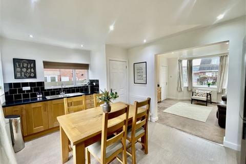 3 bedroom semi-detached house for sale, Arlington Avenue, Aston, Sheffield, S26 2AA