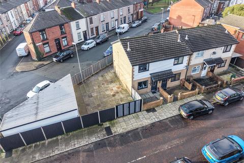 2 bedroom semi-detached house to rent, Gregge Street, Greater Manchester OL10