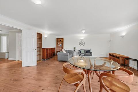 3 bedroom flat to rent, New Hampton Court, King & Queen Wharf, Rotherhithe Street, London, SE16