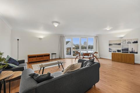 New Hampton Court, King & Queen Wharf, Rotherhithe Street, London, SE16