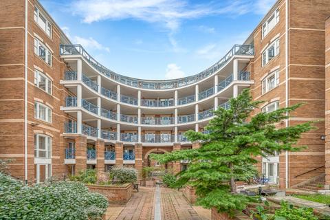 3 bedroom flat to rent, New Hampton Court, King & Queen Wharf, Rotherhithe Street, London, SE16