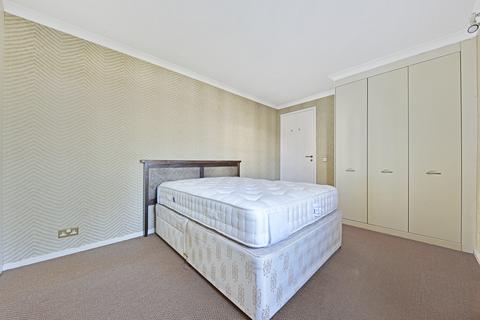 2 bedroom flat to rent, Queen of Denmark Court, London, SE16