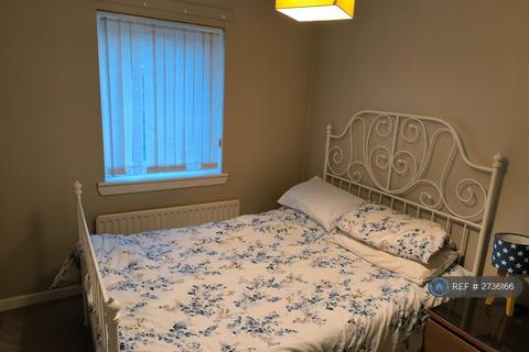 2 bedroom flat to rent, Glencoats Drive, Paisley, PA3