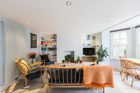 2 bedroom maisonette for sale, Durley Road, London, N16