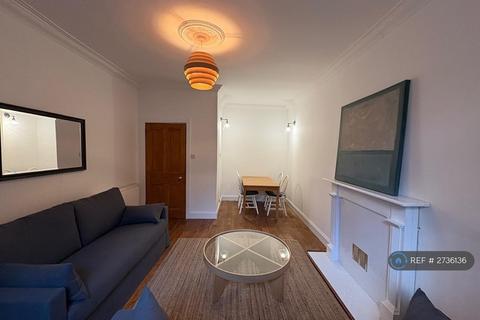 2 bedroom flat to rent, Bruce Street, Stirling, FK8