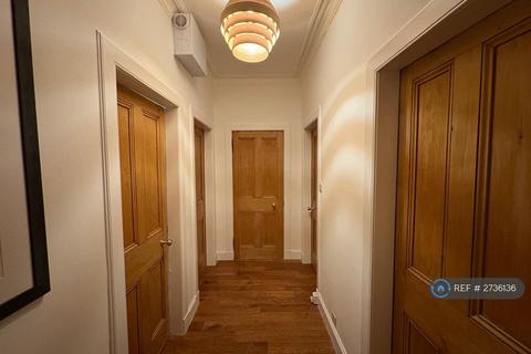 2 bedroom flat to rent, Bruce Street, Stirling, FK8