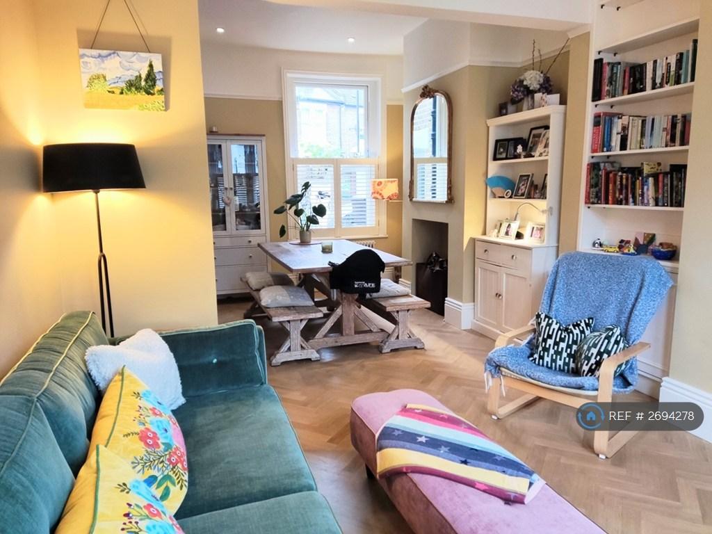 Living/Dining Room