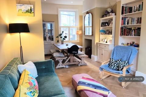 1 bedroom in a house share to rent, Tasman Road, London, SW9