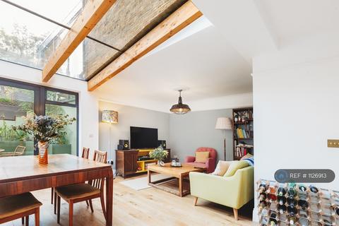 4 bedroom terraced house to rent, Dulwich Road, London, SE24