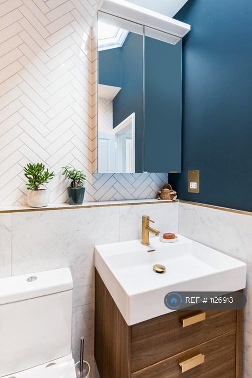 2nd Floor Bathroom
