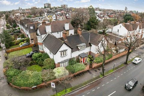undefined, Cleveland Road, London W13
