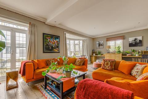 undefined, Cleveland Road, London W13
