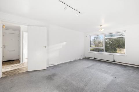 2 bedroom apartment to rent - Wray Common Road, Reigate RH2
