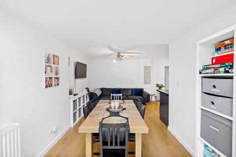 4 bedroom house for sale, Vevers Road, Reigate RH2