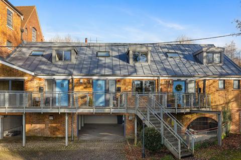 3 bedroom house for sale - Wonham Lane, Dorking RH3