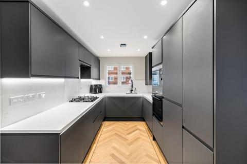 undefined, Ellis Walk, Crawley RH11