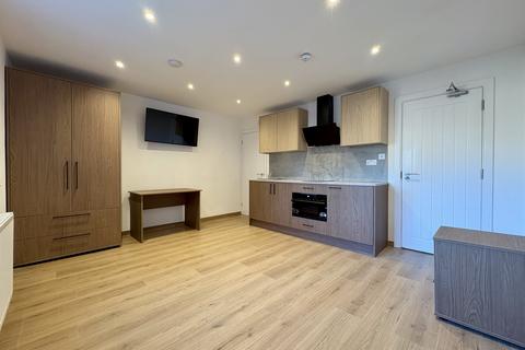 Studio to rent, Atherstone Avenue, PETERBOROUGH PE3