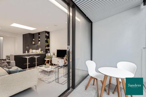 1 bedroom flat for sale, Gasholders Building, Islington N1C
