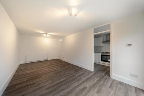 1 bedroom apartment for sale, Warwick Road, Barnet, EN5
