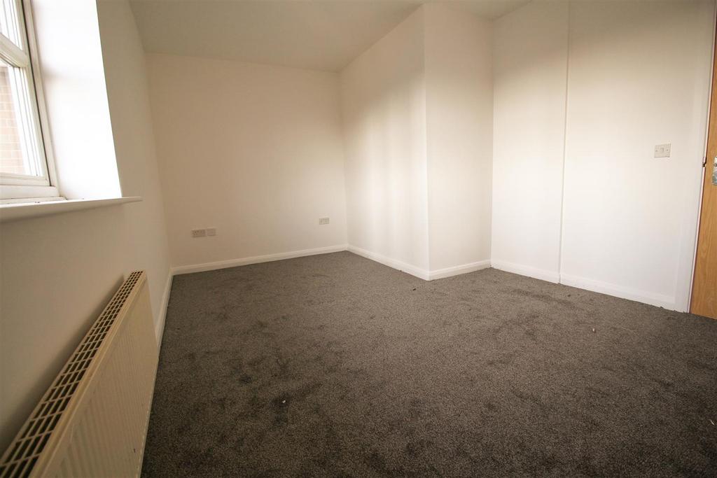Bedroom 2.jpg