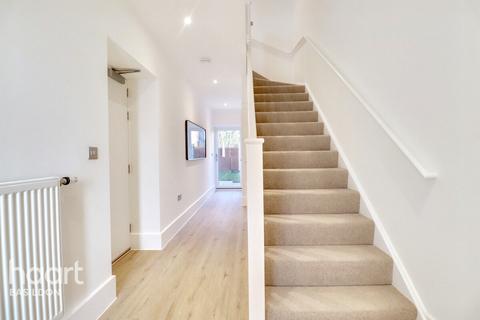 undefined, Chapelgate Mews, Essex