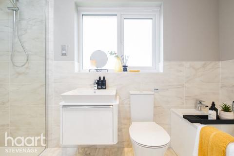 3 bedroom detached house for sale, Hazel Park, Stevenage