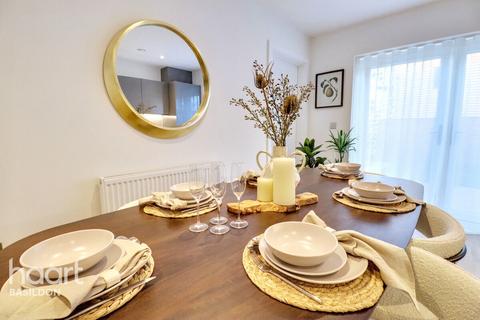 3 bedroom end of terrace house for sale, Sheppard Mews, Basildon