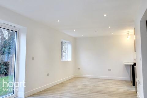 undefined, Cheapside East, Rayleigh