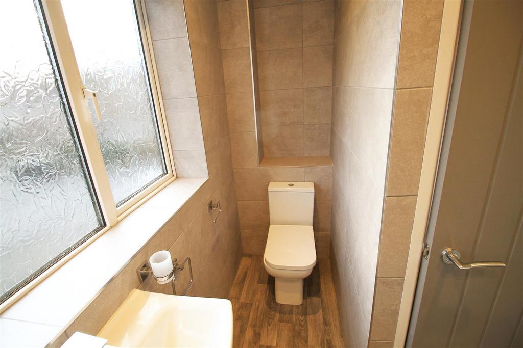 Toilet.jpg