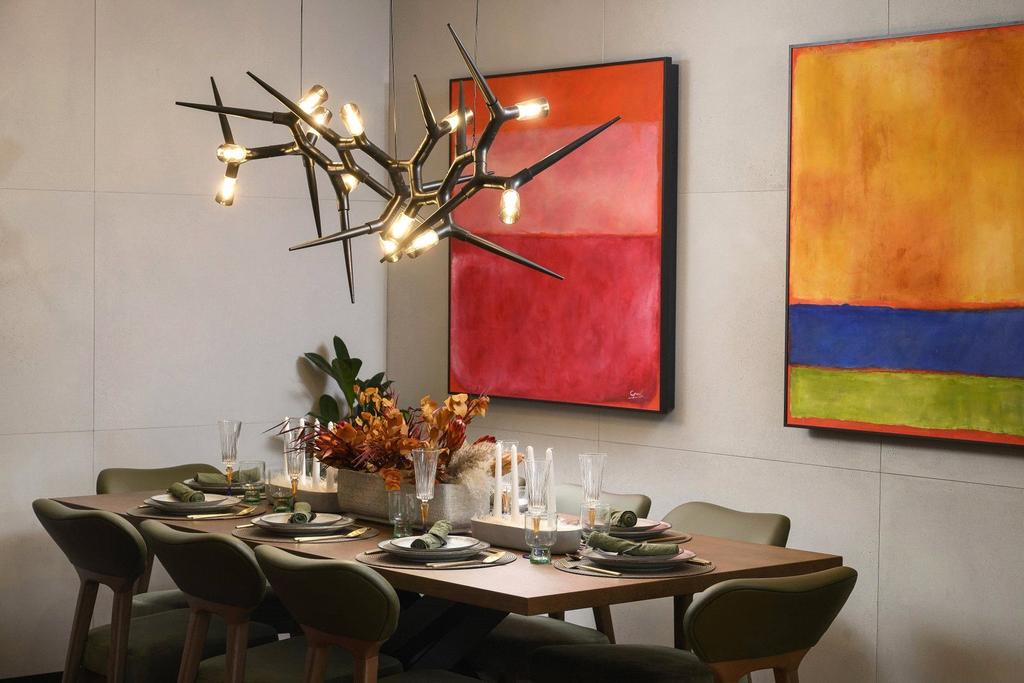 Show Home Dining