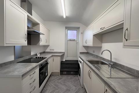 2 bedroom flat to rent - Highbury Road, Bulwell, Nottingham, NG6