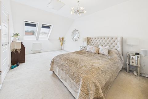 4 bedroom semi-detached house for sale, Burgundy Drive, Hemel Hempstead, HP2