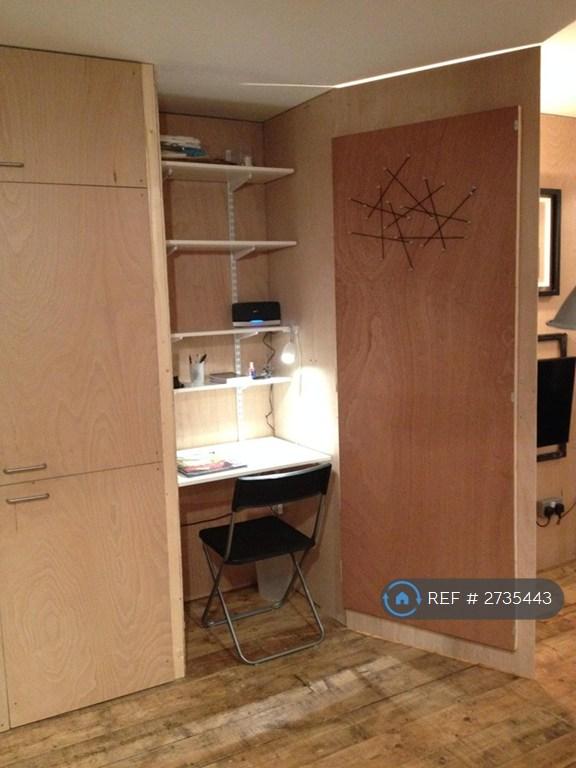 Office / Storage Alcove