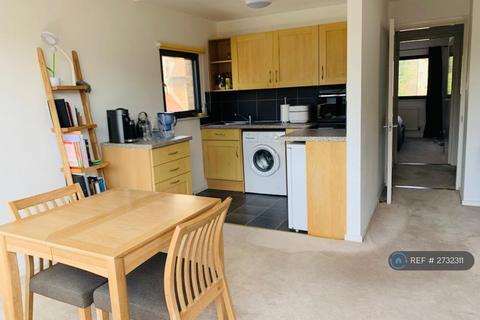 2 bedroom flat to rent, Manor Place, Cambridge, CB1
