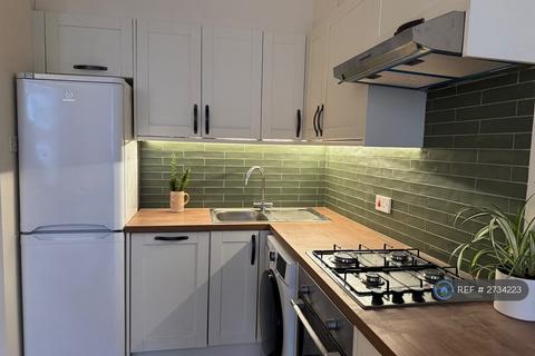 2 bedroom flat to rent, Mill Lane, London, NW6