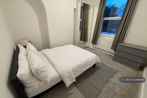 undefined, Newstead Grove, Nottingham, NG1