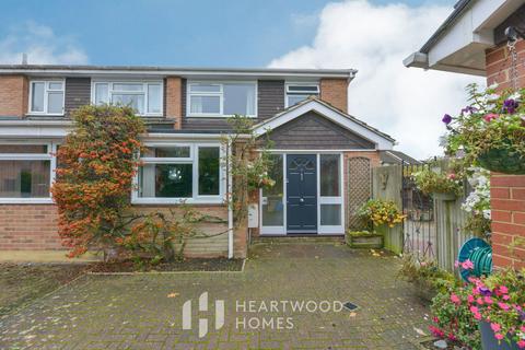 3 bedroom semi-detached house for sale, Lyndon Mead, Sandridge, St. Albans, AL4 9EX