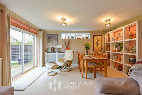 3 bedroom semi-detached house for sale, Lyndon Mead, Sandridge, St. Albans, AL4 9EX