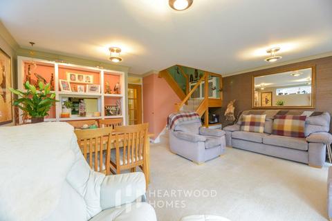 3 bedroom semi-detached house for sale, Lyndon Mead, Sandridge, St. Albans, AL4 9EX