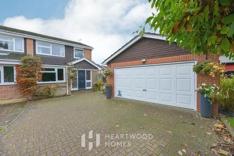 3 bedroom semi-detached house for sale, Lyndon Mead, Sandridge, St. Albans, AL4 9EX