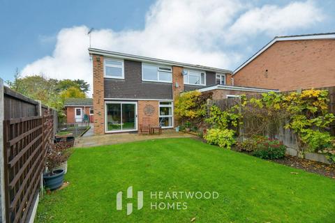 3 bedroom semi-detached house for sale, Lyndon Mead, Sandridge, St. Albans, AL4 9EX