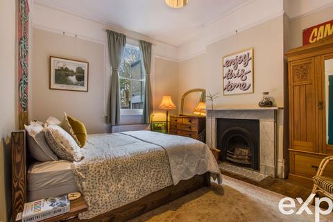 undefined, Trinity Road, London N22