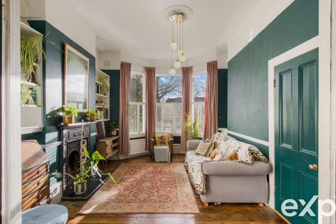 2 bedroom ground floor flat for sale, Trinity Road, London N22