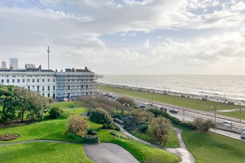 2 bedroom apartment for sale, Adelaide Crescent, Hove
