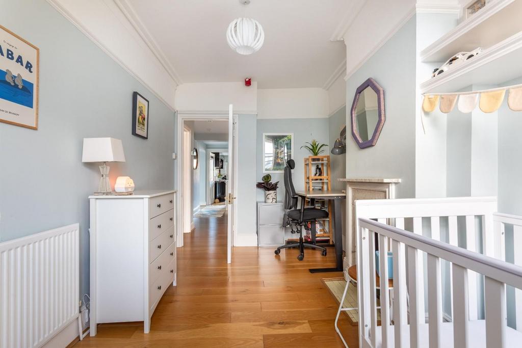 Adelaide Crescent-12.jpg