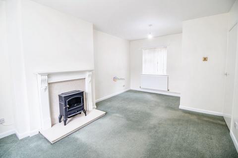 2 bedroom end of terrace house to rent, Dixon Road, Chesterfield, S41