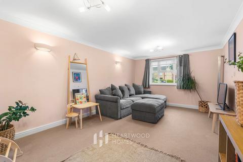 undefined, Stanmore Chase, St. Albans, AL4 0EZ