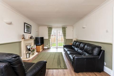 4 bedroom detached house for sale, Gibbs Hill, Ashford TN27